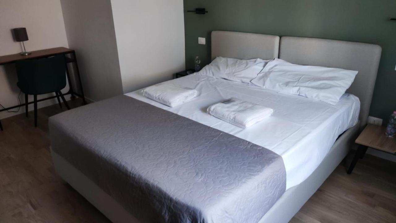 Bed and breakfast Dimora Rudiae Lecce Extérieur photo